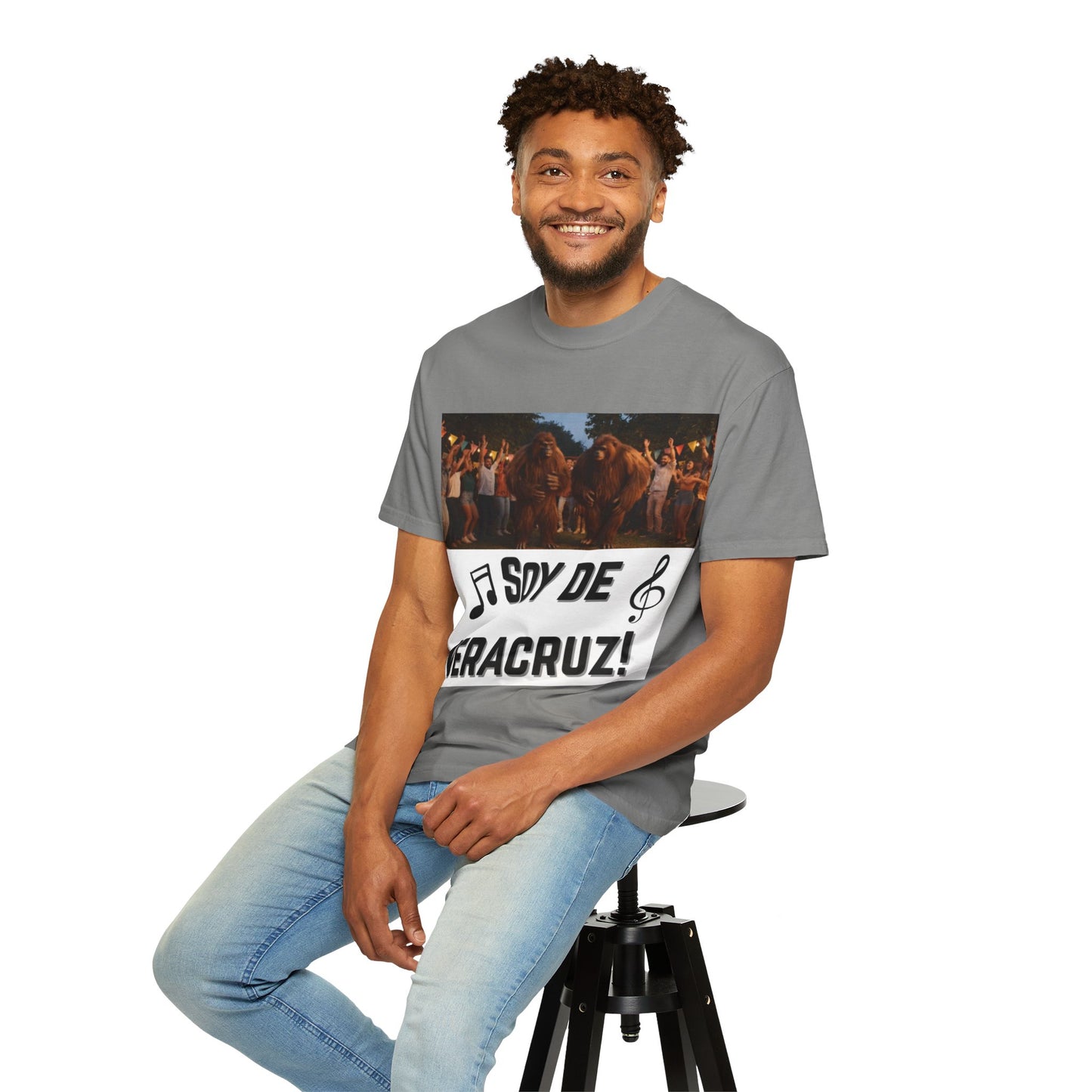 Unisex T-Shirt – “Soy de Veracruz” Dancing Sasquatches with Musical Notes