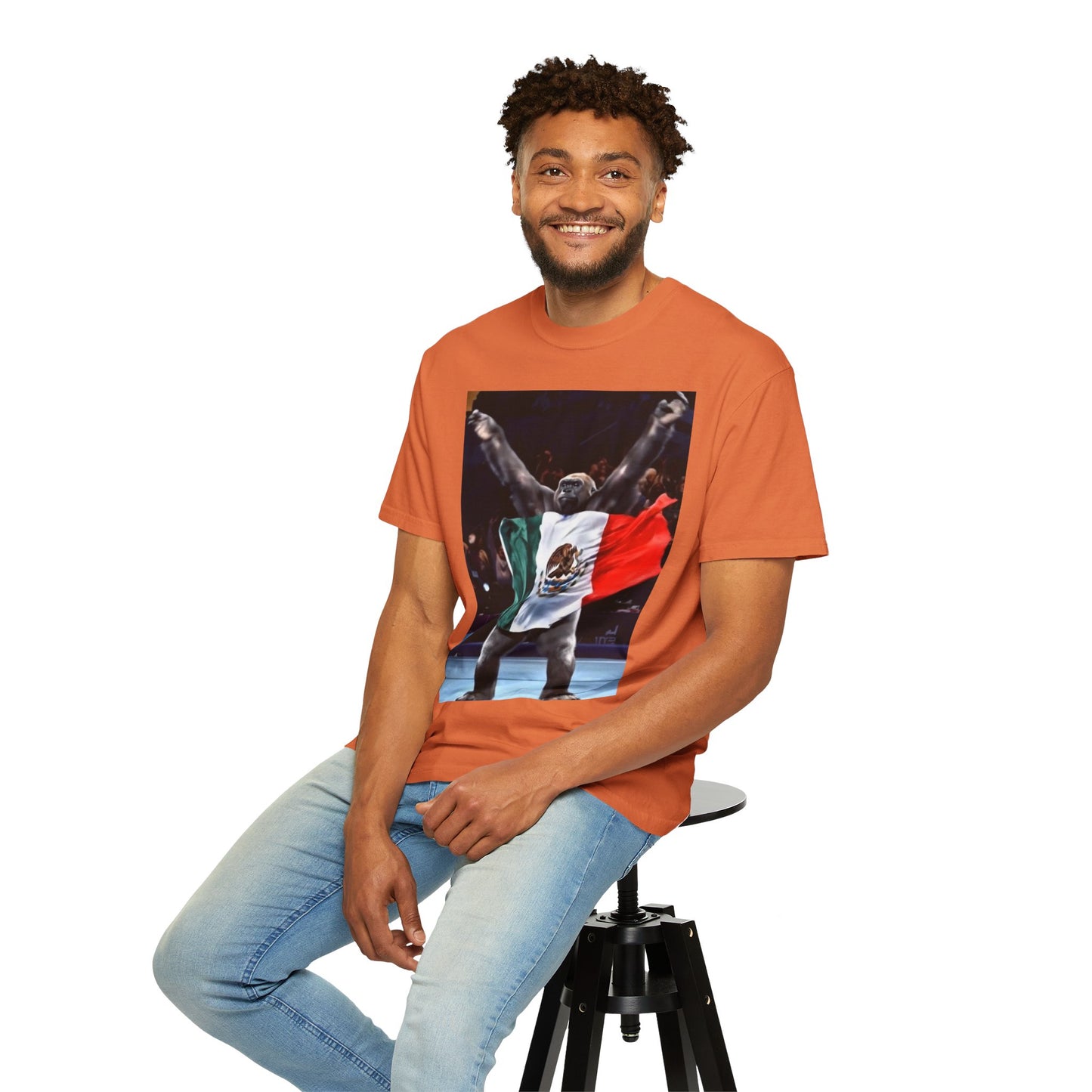 Unisex T-Shirt – Gorilla Wearing the Mexican Flag